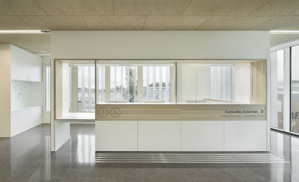 Krankenhaus in Girona von PMMT Arquitectura