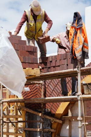 Manufaktur in Louviers von Lina Ghotmeh