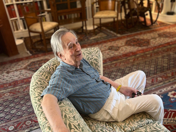 Paolo Portoghesi (19312023) in seinem Haus in Calcata im Jahr 2022