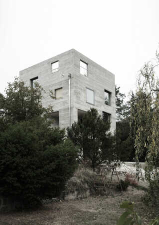 Turmhaus von Löser Lott Architekten in Dresden