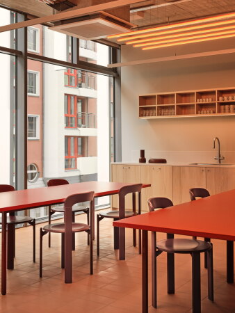 Interieur des Neubaus New Podium