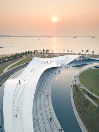 Kulturzentrum von Sou Fujimoto Architects