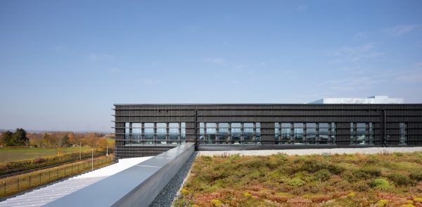 Gewerbebau von rundzwei Architekten bei Tbingen