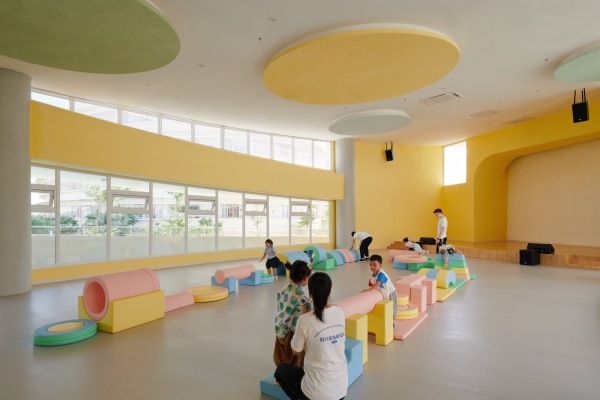 Schule und Kindergarten in Hainan von TAO