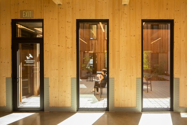 Holzbau von Waechter Architecture in Portland