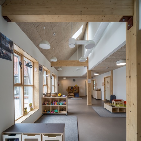 Upcycle-Kindergarten in Gladsaxe von Lendager