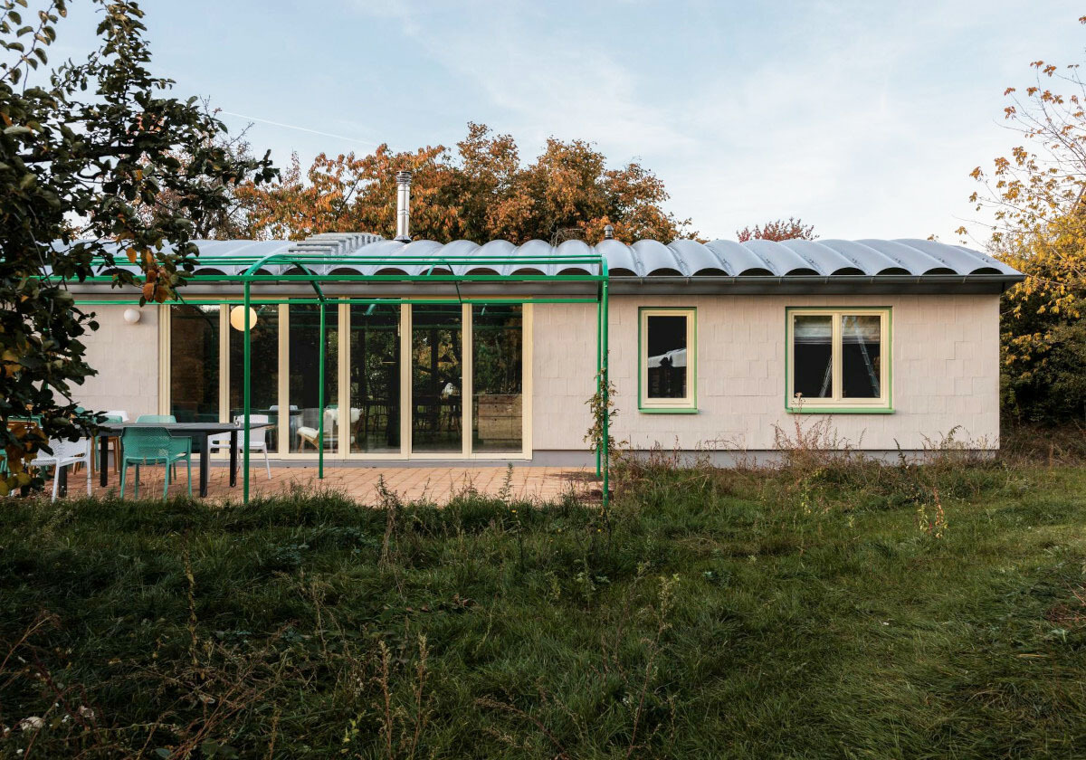 Fesche Tonne
 - Wohnhaus in Ihlow von AG8 Architektur
