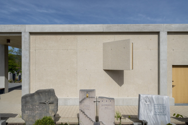 Trauerhalle in der Oberpfalz von kraus.krauss Architekten