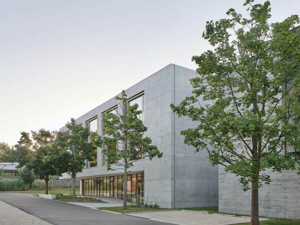 Brogebude in Stuttgart von Drei Architekten