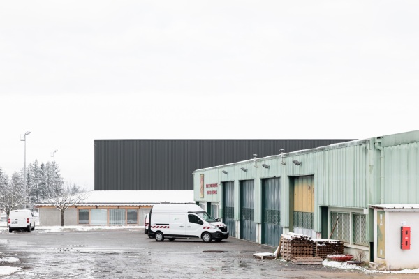 Sporthalle in Frankreich von Link Architectes