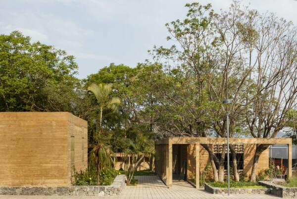 Parkanlage und Gemeindezentrum in Jiutepec von Rozana Montiel