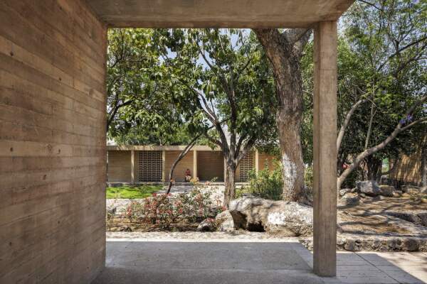 Parkanlage und Gemeindezentrum in Jiutepec von Rozana Montiel