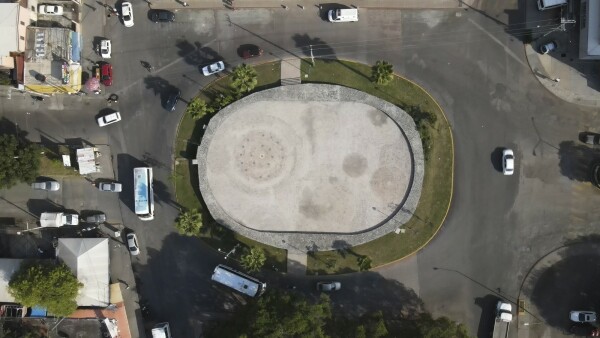 Parkanlage und Gemeindezentrum in Jiutepec von Rozana Montiel