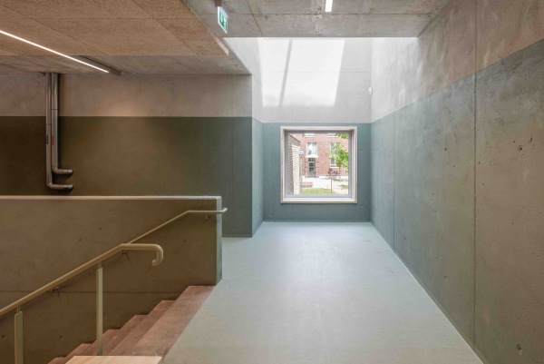 Jugendzentrum von Bolwin Wulf in Berlin