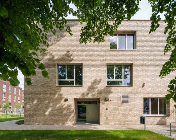 Jugendzentrum von Bolwin Wulf in Berlin