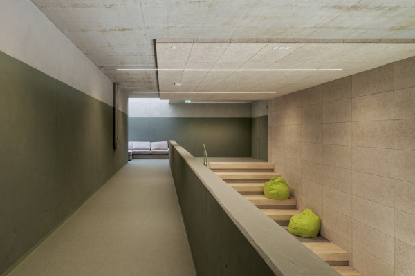 Jugendzentrum von Bolwin Wulf in Berlin