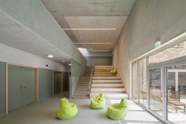 Jugendzentrum von Bolwin Wulf in Berlin