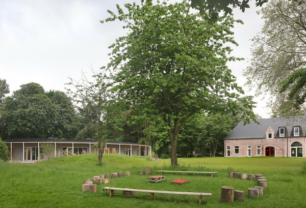 Schulerweiterung von Dierendonckblancke