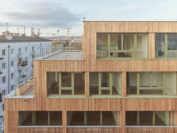 Wohn- und Gewerbebau von Freimller Sllinger Architektur