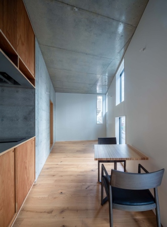 Restaurant und Wohnungen von Florian Busch Architects