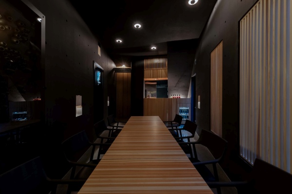 Restaurant und Wohnungen von Florian Busch Architects