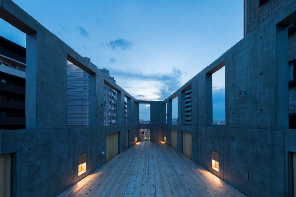 Restaurant und Wohnungen von Florian Busch Architects