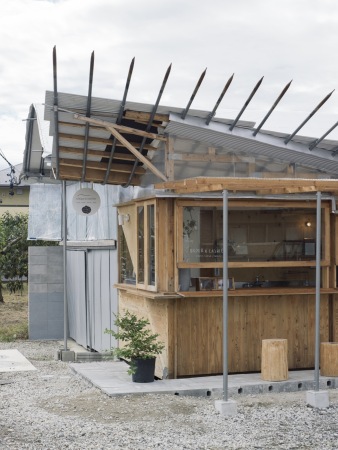 Verkaufsstand von tamotsu ito architecture office in Gifu