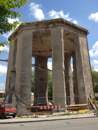 Rohbau des Bunkers in Allach