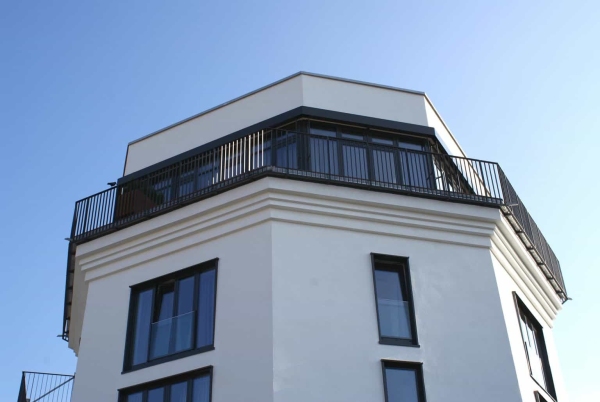 Von der Ruine zum Hotel: Bunkerumbau im Mnchner Stadtteil Allach, 2014