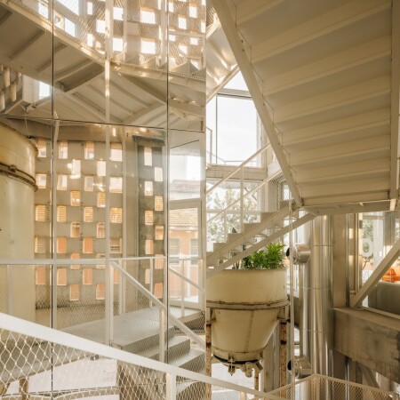 Umbau von Julian Breinersdorfer Architekten in Lissabon