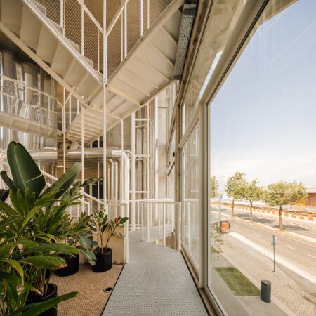 Umbau von Julian Breinersdorfer Architekten in Lissabon