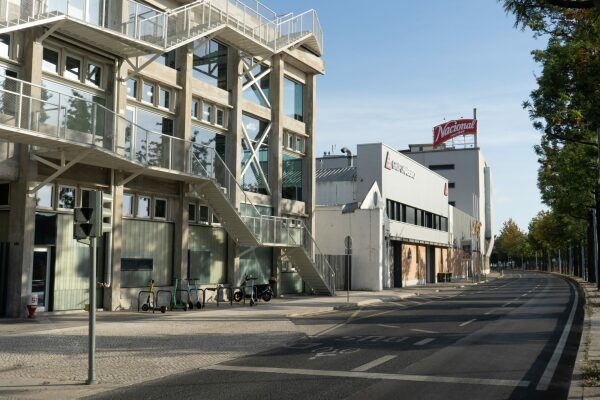 Umbau von Julian Breinersdorfer Architekten in Lissabon