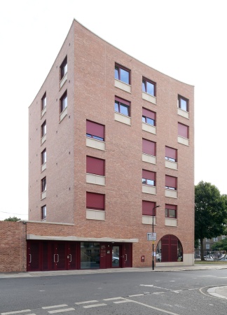 Central Somers Town Community Facilities and Housing von Adam Khan Architects in London