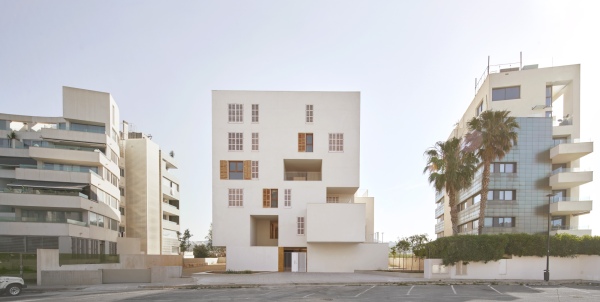 Sozialwohnungsbau auf Ibiza von RipollTizon