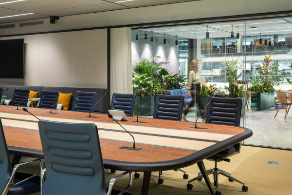 Sitzungszimmer von CBRE Design Collective