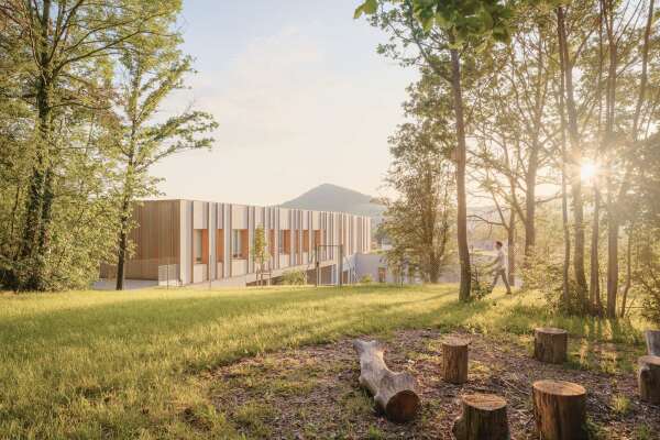 Vorschule von Rue Royale Architectes in Billom