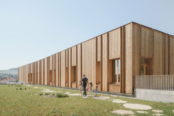Vorschule von Rue Royale Architectes in Billom