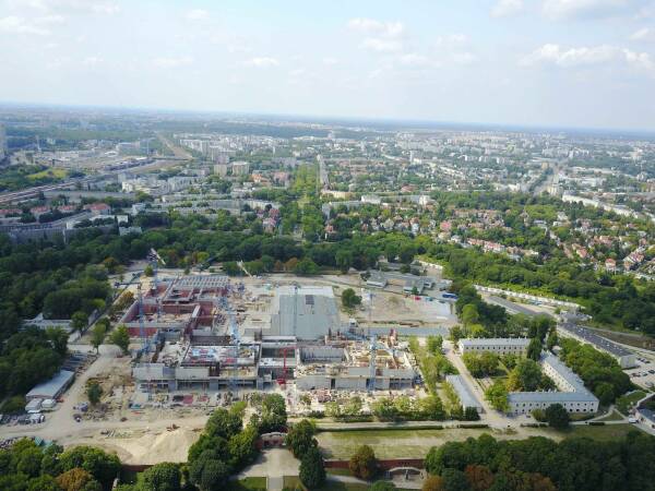 Luftaufnahme der Grobaustelle im August 2019, Blick Richtung Westen.