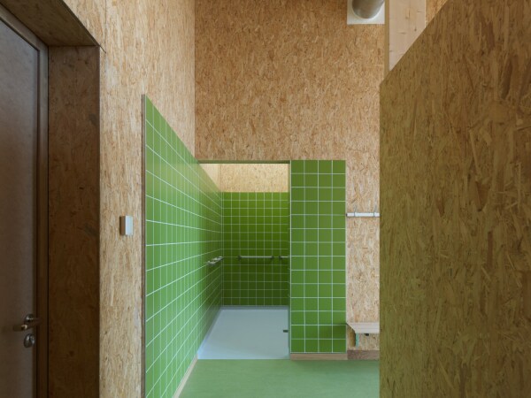 Sporthalle von Itten+Brechb�hl in Z�rich