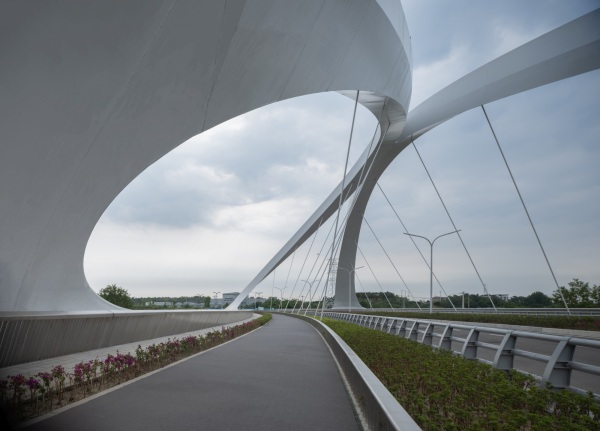 Brcke von Zaha Hadid Architects in Chengdu