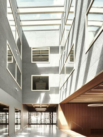 Schulhaus in Weinfelden von Isler Gysel Architekten