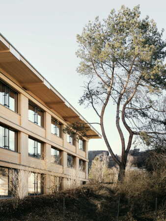 Schulhaus in Weinfelden von Isler Gysel Architekten