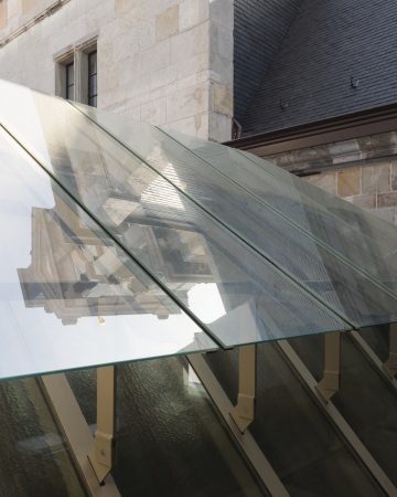 Rathausumbau in Antwerpen von HUB