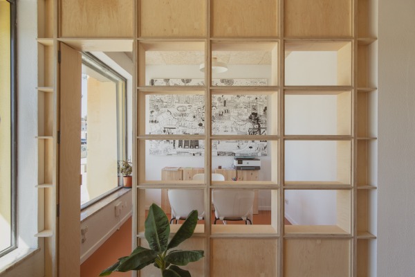 Partizipative Wohnumfeldverbesserung S Bairrista in Lissabon von R/C (Lissabon) 2022