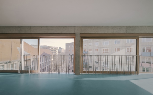 Wohn- und Gesch�ftshaus von zanderroth in Berlin