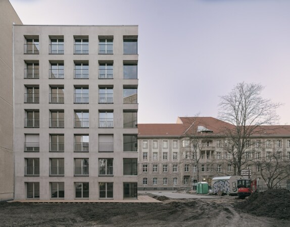 Wohn- und Geschftshaus von zanderroth in Berlin