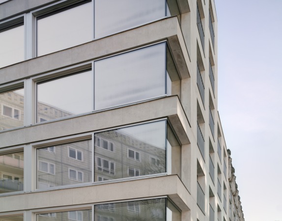 Wohn- und Gesch�ftshaus von zanderroth in Berlin