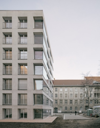 Wohn- und Geschftshaus von zanderroth in Berlin