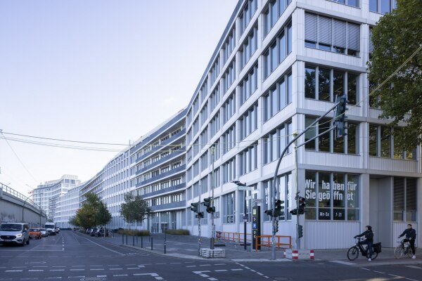 Barkow Leibinger (Berlin), Brogebude B:HUB in Berlin