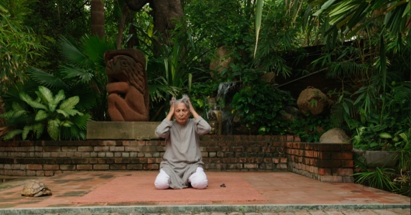 Doshi beim Yoga